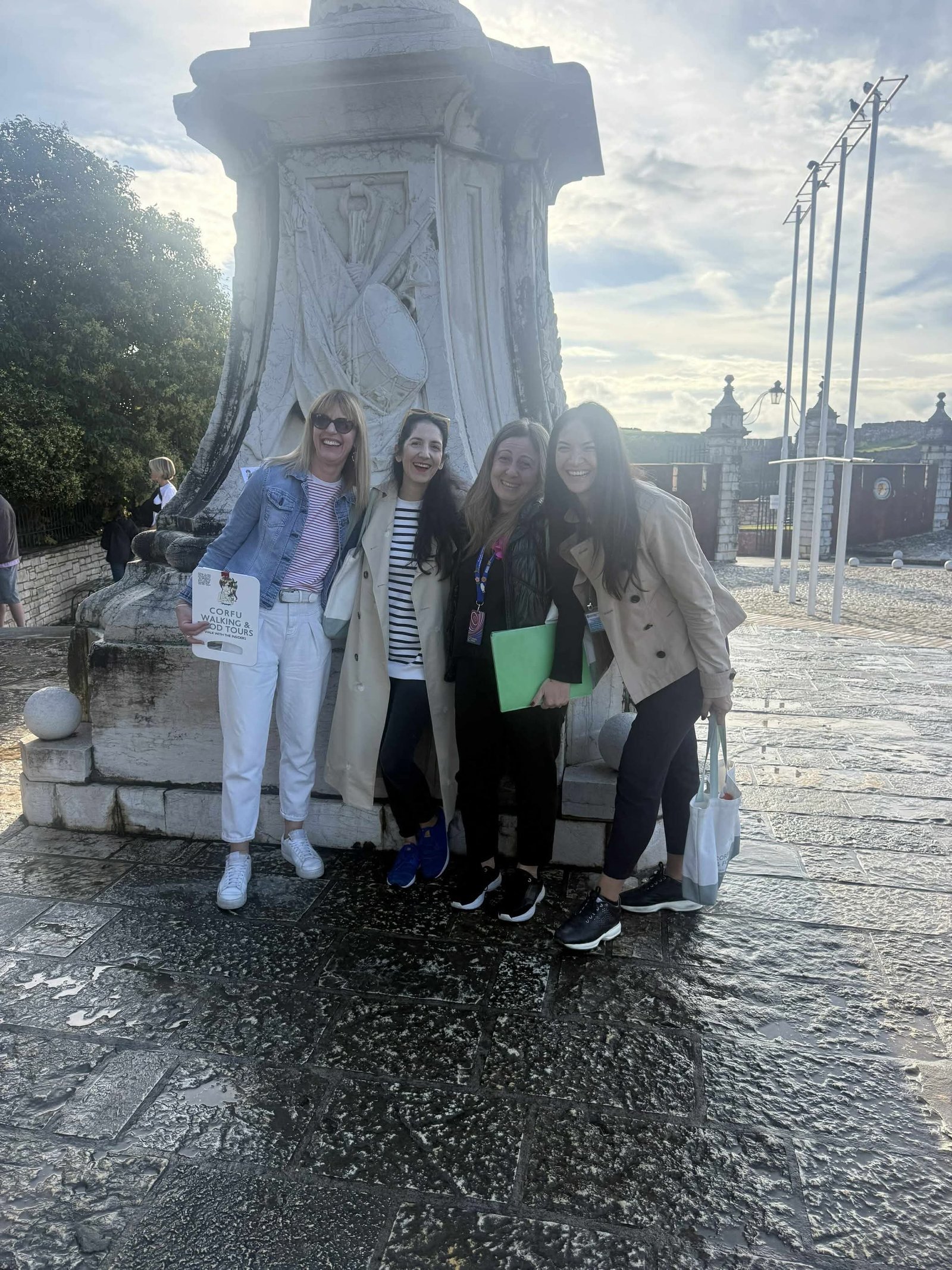 Read more about the article Licensed Tour Guides for Authentic Corfu
